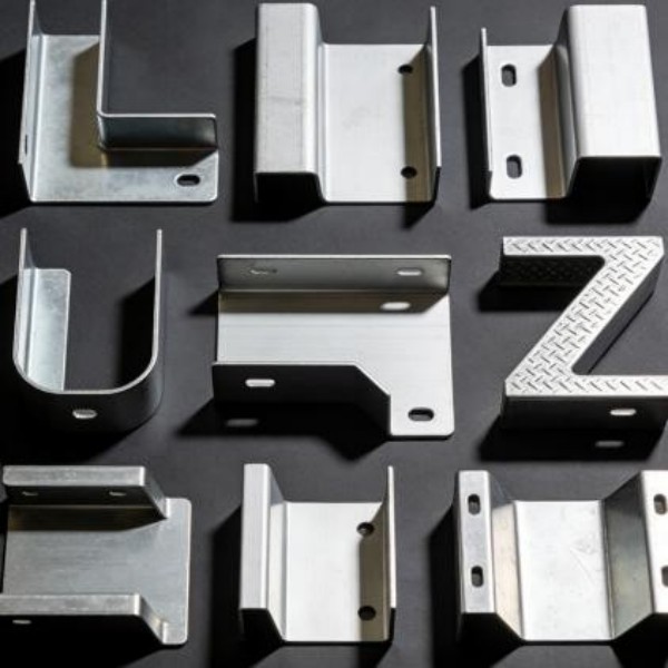 أجزاء القطع بالليزر الدقيقة من الفولاذ الكربوني